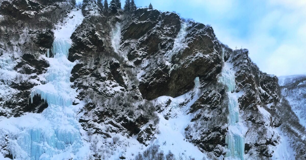 Big ice climbing routes in Alaska